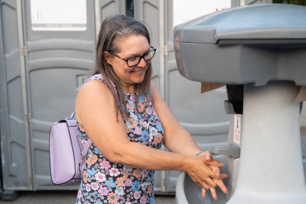 Best Portable toilet rental cost  in Hettinger, ND